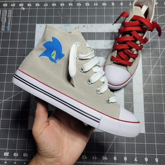 Sonic the hedgehog x Shadow Custom Sneakers Size 3Y - Picture 4 of 10